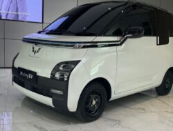 Wuling Cloud EV: Mobil Listrik Mewah dengan Kabin Nyaman Bak "Rumah Berjalan"