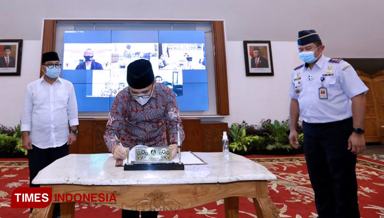 Lulusan Akademi Penerbangan Banyuwangi Didorong Berkarakter dan Humanis di Era Digital