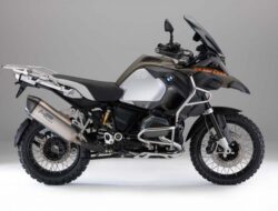 BMW Tarik Kembali R 1300 GS karena Masalah Mesin