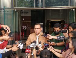 KPK Geledah Kantor Biro Kesra Jatim, Usut Aliran Dana Hibah