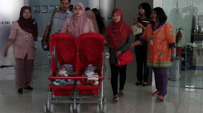 Harapan Baru Arselo, Bayi Kembar Siam yang Berhasil Dipisahkan,  Biaya Operasi Ditanggung Pemprov Jatim