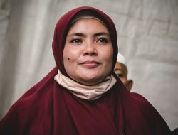 Suhartina Bohari, Wakil Bupati Maros, memutuskan untuk menarik gugatannya di Bawaslu Maros. Keputusan ini diambil setelah berdiskusi dengan keluarga besarnya.