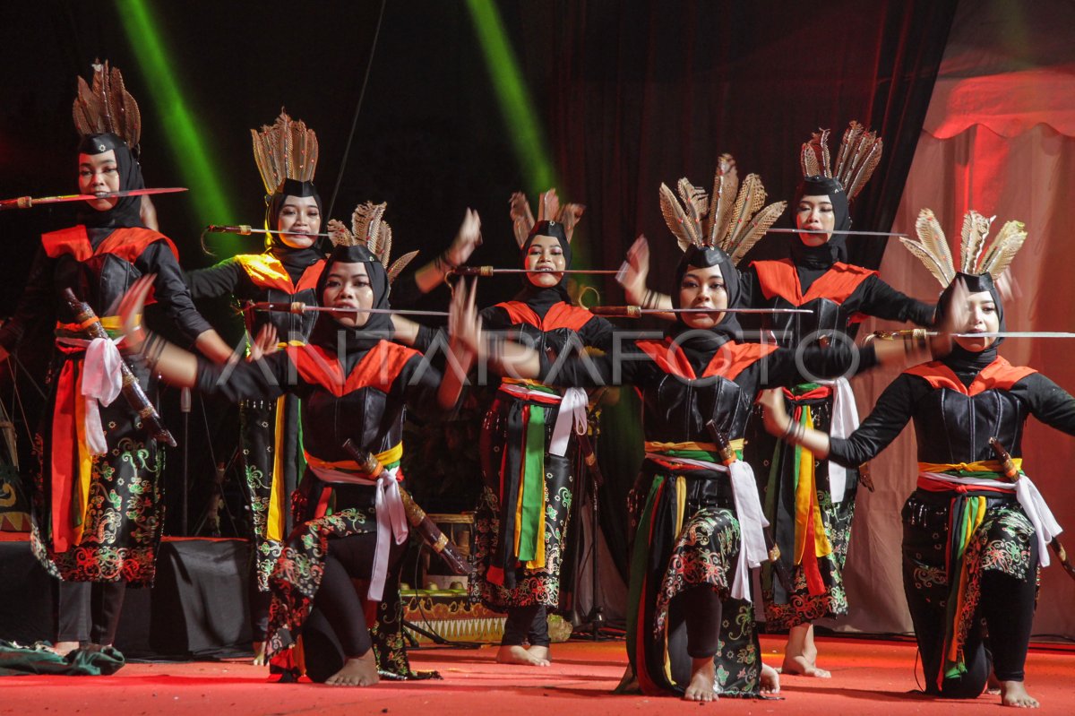 Ning Ita Kembali Maju, Diiringi Tarian Tradisional dan Ratusan Simpatisan!