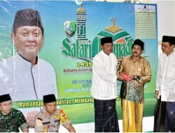 Calon Bupati Bantu Pembangunan Masjid, Janji Tambah Bantuan!