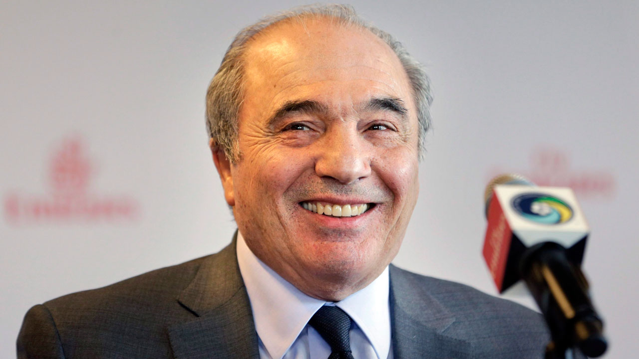 Topreneur Presiden Fiorentina, Rocco Commisso, geram dengan penjualan Federico Chiesa ke Liverpool. Ia mempertanyakan harga jual Chiesa yang terpaut jauh dengan harga beli Fiorentina sebelumnya.