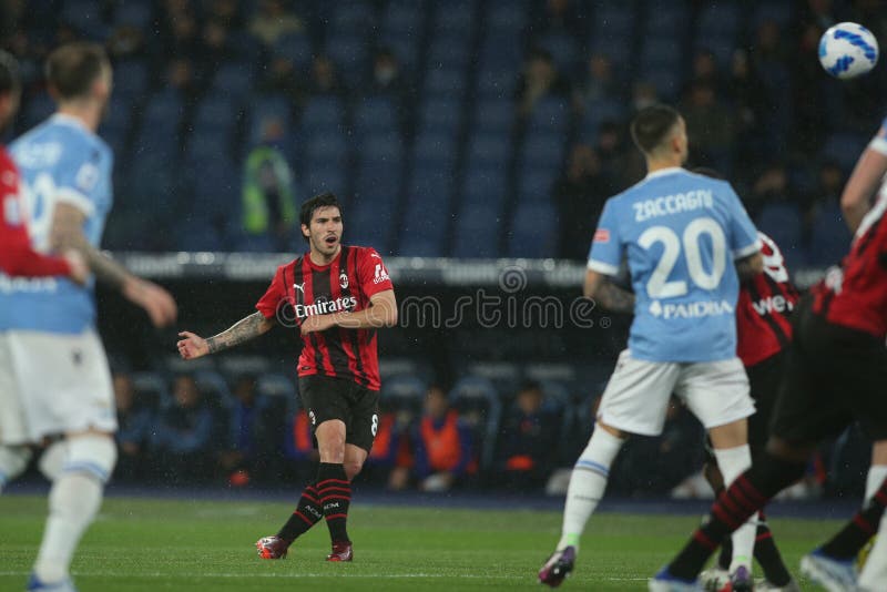 Lazio vs AC Milan:  Paulo Fonseca di Ujung Tanduk, Bisakah AC Milan Bangkit dari Keterpurukan?